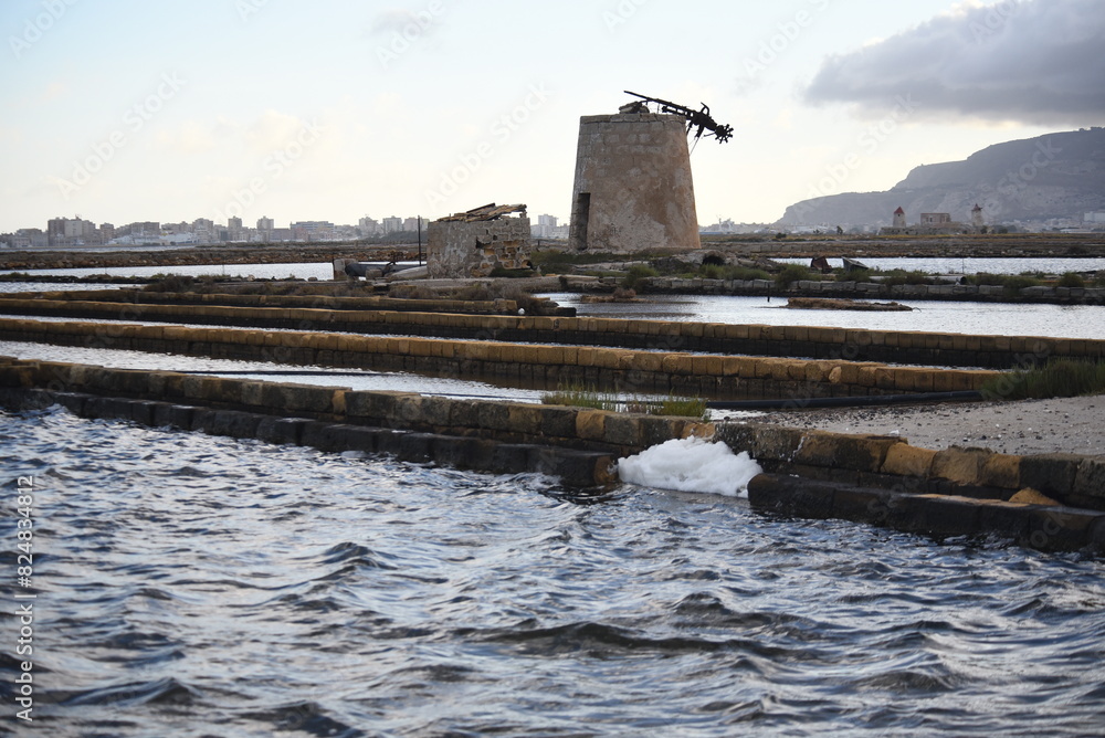 Saline di Marsala, Trapani, Sicilia. Produzione sale marino