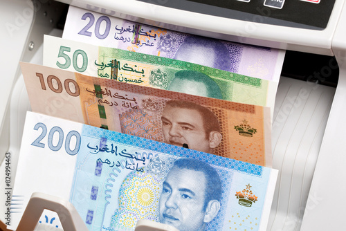 Moroccan dirham in a counting machine