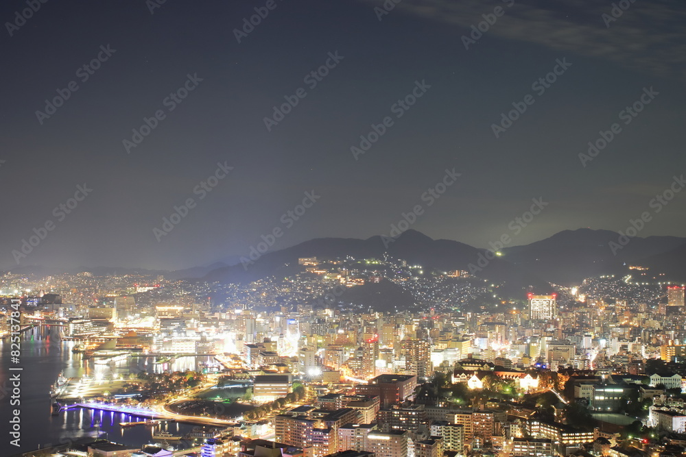 鍋冠山展望台からの眺める長崎市の夜景 鍋冠山展望台からの眺める長崎市の夜景