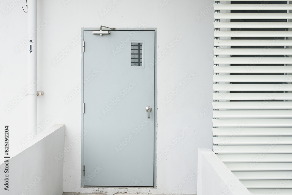 The corridor door is closed. The corridor door is closed.