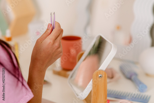 Eyebrow tweezers photo