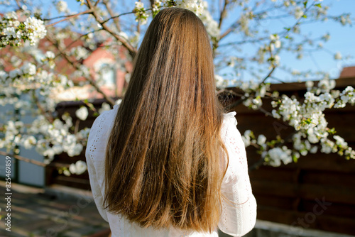 girl with loose hair photo