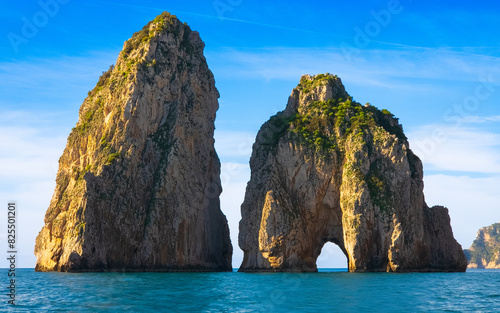 voyage vers Faraglioni di Capri  photo