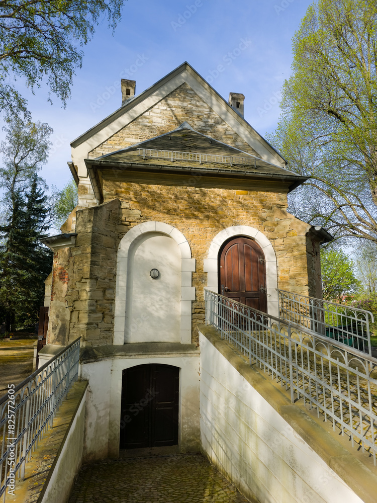 Obraz premium Bestattungshaus in Gera-Langenberg