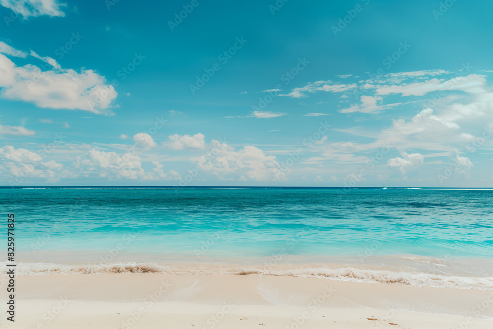 Fototapeta premium Sunny Beach with Blue Sky and Ocean View