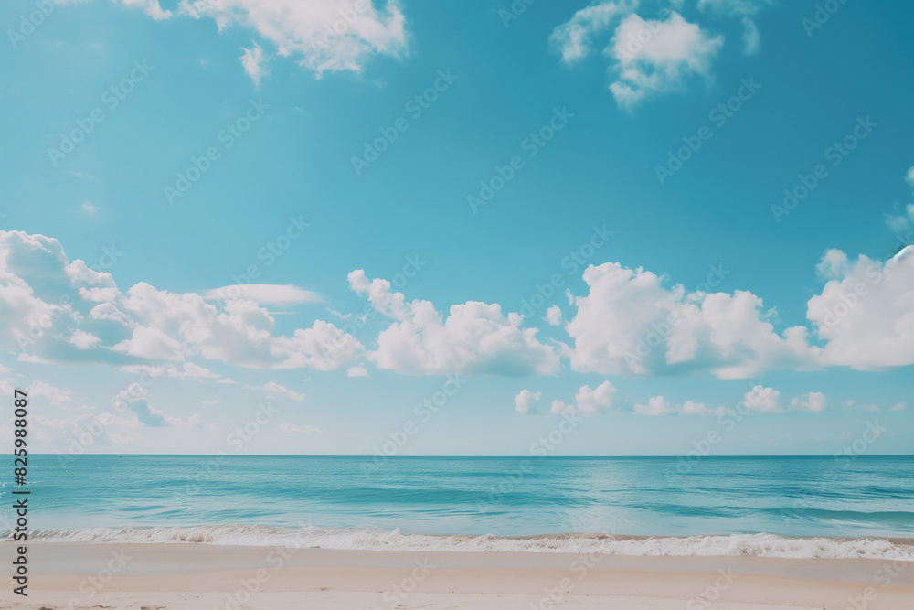 Fototapeta premium Sunny Beach with Blue Sky and Ocean View