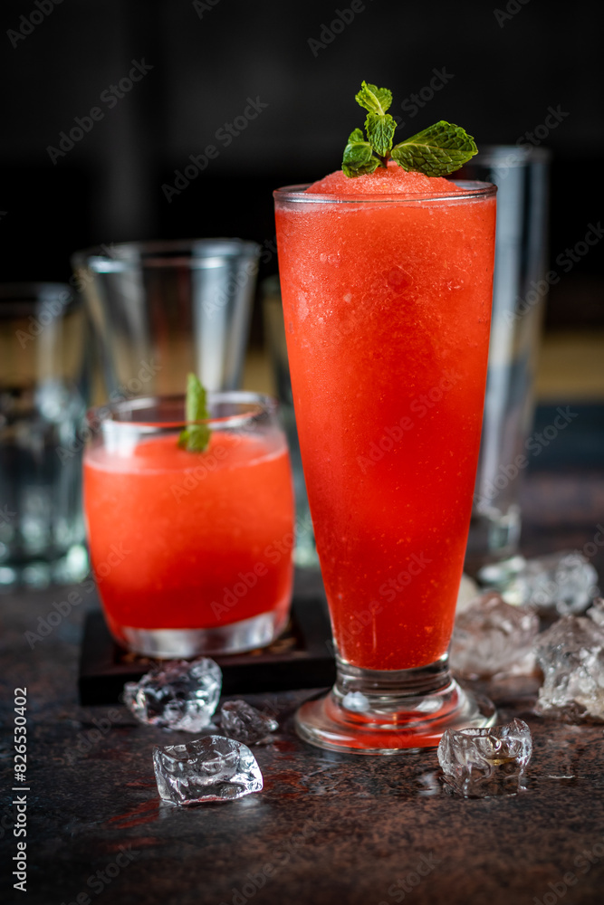 Obraz premium Iced Blended Lychee & Strawberry