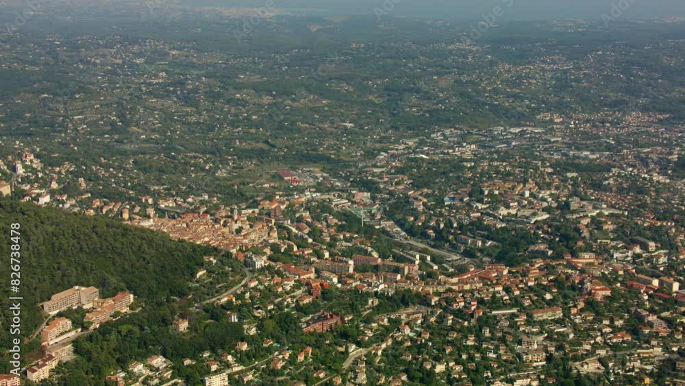 vue aérienne drone de la ville de Grasse vue aérienne drone de la ville de Grasse
