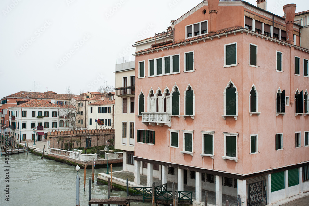 venice in autumn, dova, canals of venice, life in venice, non-tourist season, venice in autumn, dova, canals of venice, life in venice, non-tourist season,