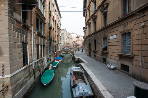 venice in autumn, dova, canals of venice, life in venice, non-tourist season,