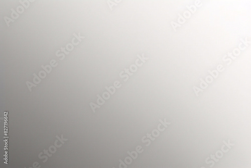 Glänzender silberner, schlichter Hintergrund. Glatte metallische hellblaue Textur. Abstrakte Illustration mit Aufflackern und Schattierungen. photo