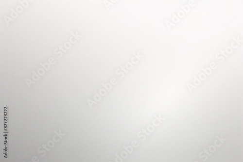光沢のある銀色の無地の背景。滑らかなメタリックな水色のテクスチャー。フレアと色合いの抽象的なイラスト。 photo