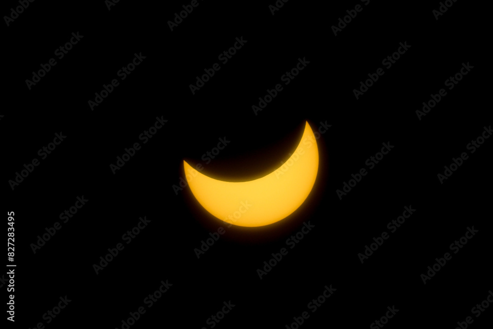 Solar eclipse featuring a diamond ring effect and baileys beads Solar eclipse featuring a diamond ring effect and baileys beads