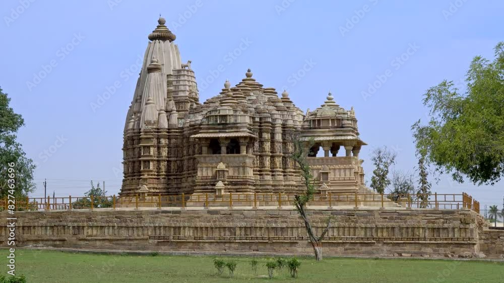 Incredible Kama Sutra Temples, Khajuraho, architecture of ancient India Incredible Kama Sutra Temples, Khajuraho, architecture of ancient India