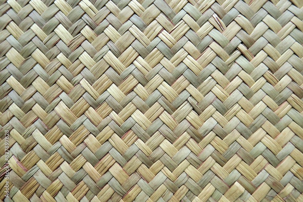 Schachtel aus Strohgeflecht - flat braid network of straw box Schachtel aus Strohgeflecht - flat braid network of straw box