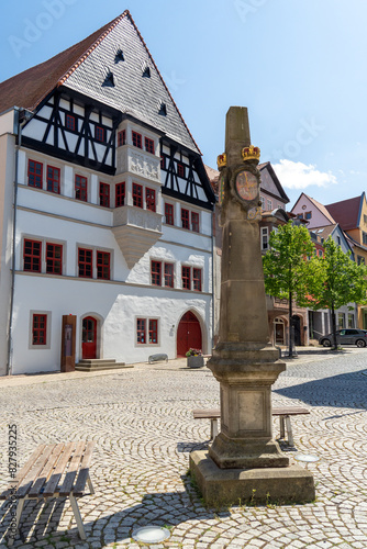 Neustadt an der Orla - Lutherhaus und Postmeilensäule