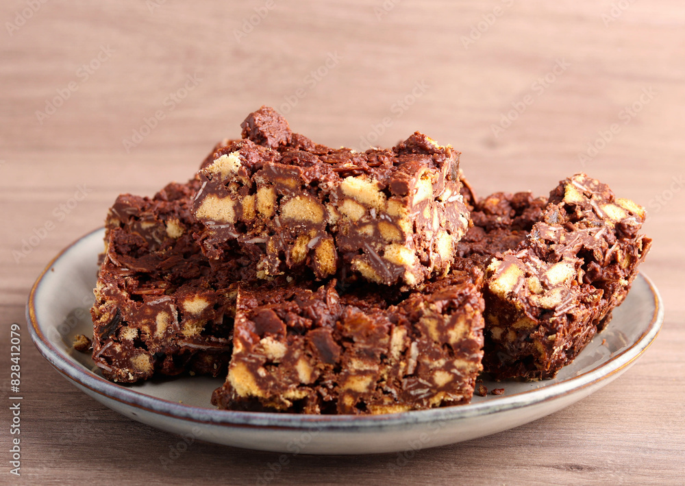 slices with cookies, raisin and almond slices with cookies, raisin and almond