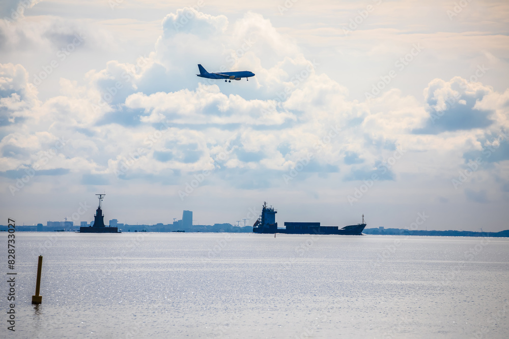 Fototapeta premium Air and sea traffic in Oresund chnnel view