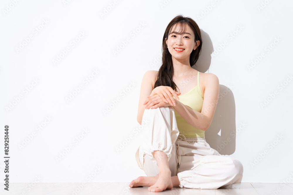スポーツウェアの若い女性 スポーツウェアの若い女性