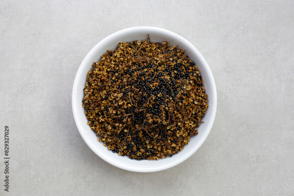 Dried zanthoxylum rhetsa (Roxb.) DC. Dried zanthoxylum rhetsa (Roxb.) DC.