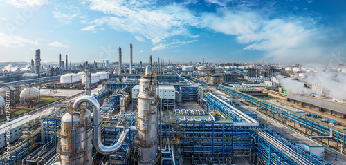Canvas Print Petrochemical plant industrial area equipment building landscape