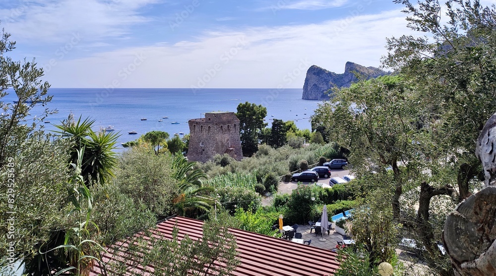 Marina del Cantone - Torre Turbolo dal Villaggio Nettuno