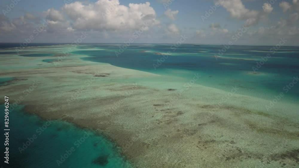 Cayo vapor with stunning turquoise waters and coral reefs, aerial view Cayo vapor with stunning turquoise waters and coral reefs, aerial view