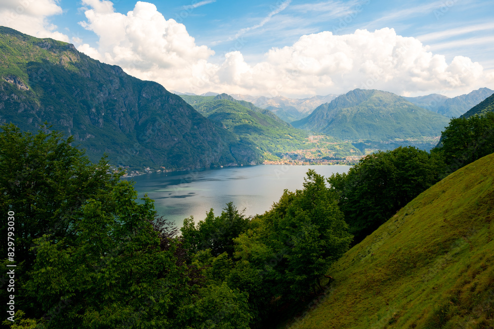 Blick auf Porlezza am Luganer See Blick auf Porlezza am Luganer See