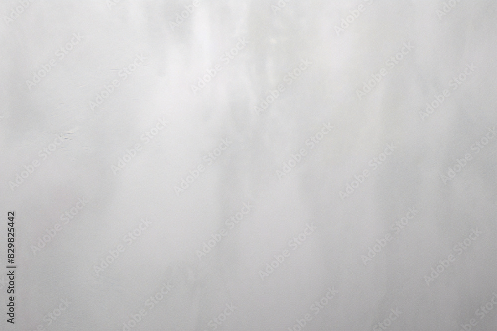 Obraz premium 白灰色のグランジ背景、粗い質感の水彩背景。