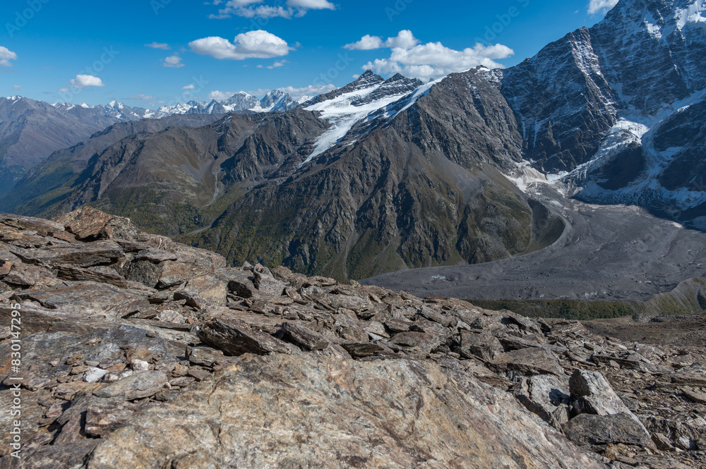 Obraz premium Hiking in the surroundings of Mount Cheget, near Elbrus. Kabardino-Balkarian Republic.