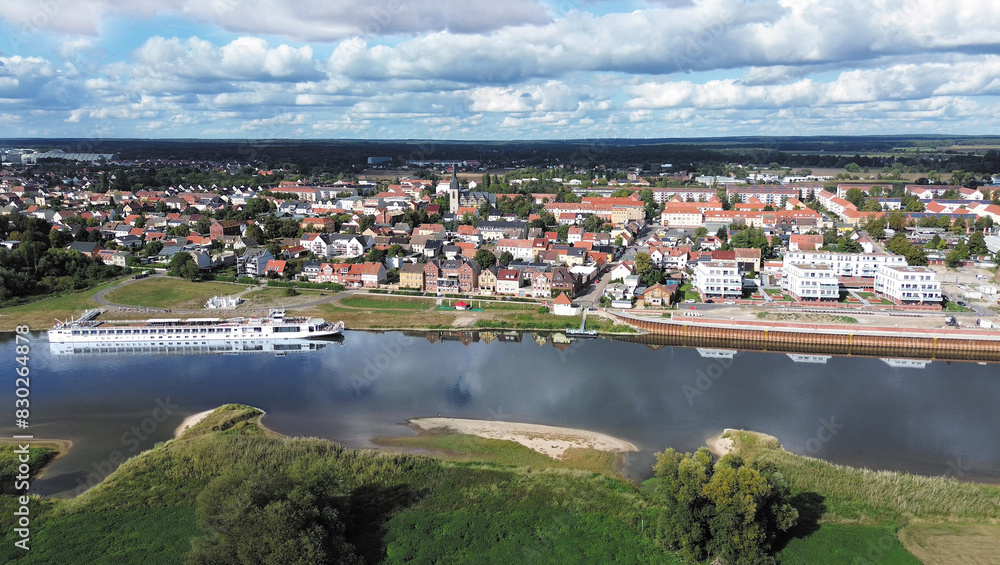 Fototapeta premium An der Wittenberger Hafeneinfahrt