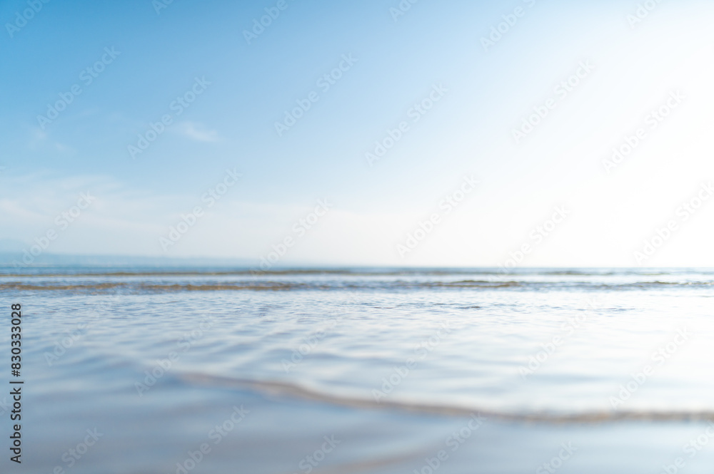 Obraz premium 砂浜と波