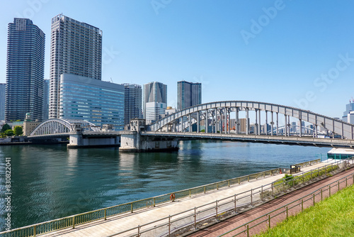 長寿命化工事が完了した勝どき橋（東京都中央区）