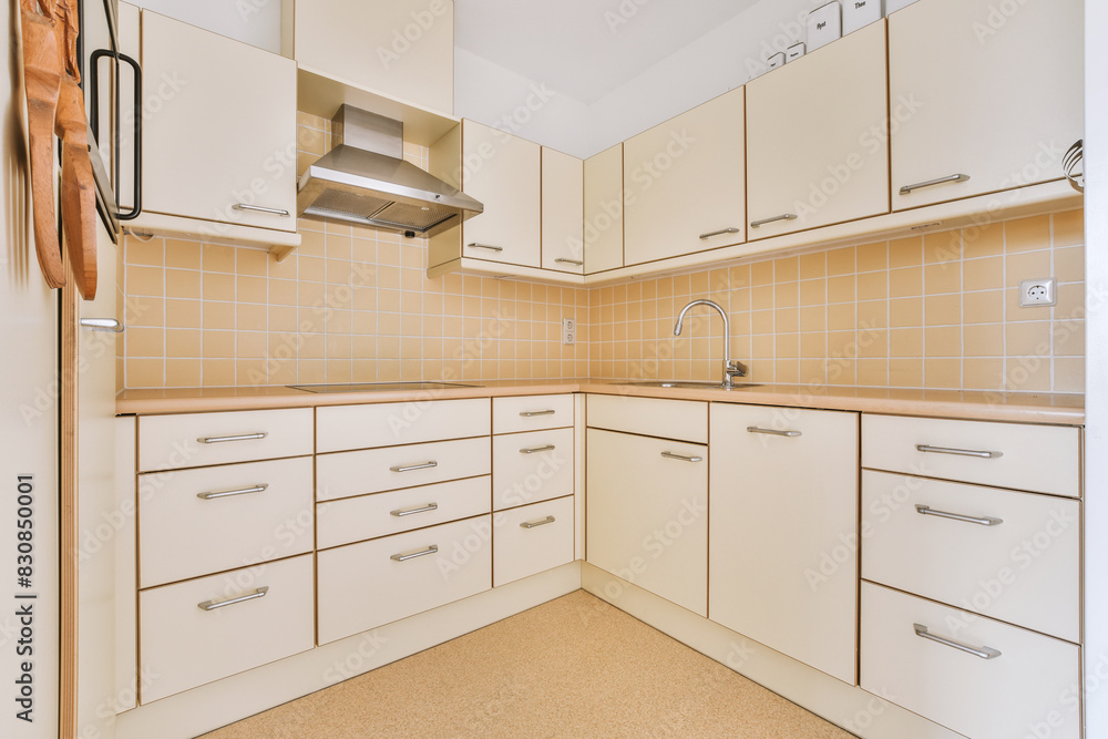 Spacious bright yellowish kitchen with windows, Clematisstraat Spacious bright yellowish kitchen with windows, Clematisstraat