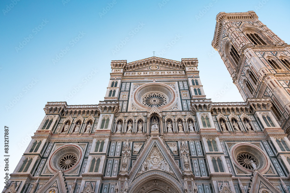 Fototapeta premium An early morning view of the Duomo in Florence. 