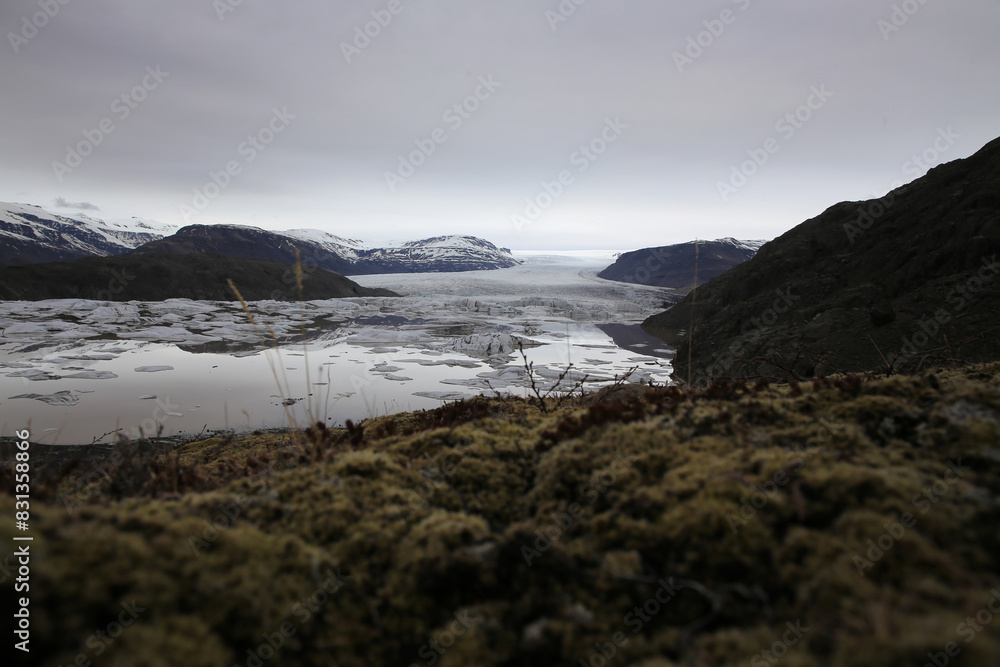 Landschaftsbild auf Island am Hoffelsjökull, Gletschersee Landschaftsbild auf Island am Hoffelsjökull, Gletschersee