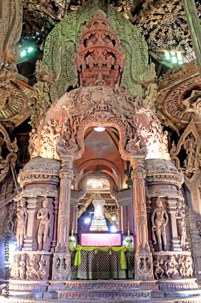 Fototapeta premium Marvel at the intricate wooden carvings inside the Sanctuary of Truth in Pattaya, Thailand