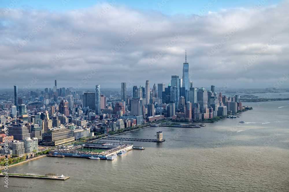 Obraz premium View of New York from a helicopter