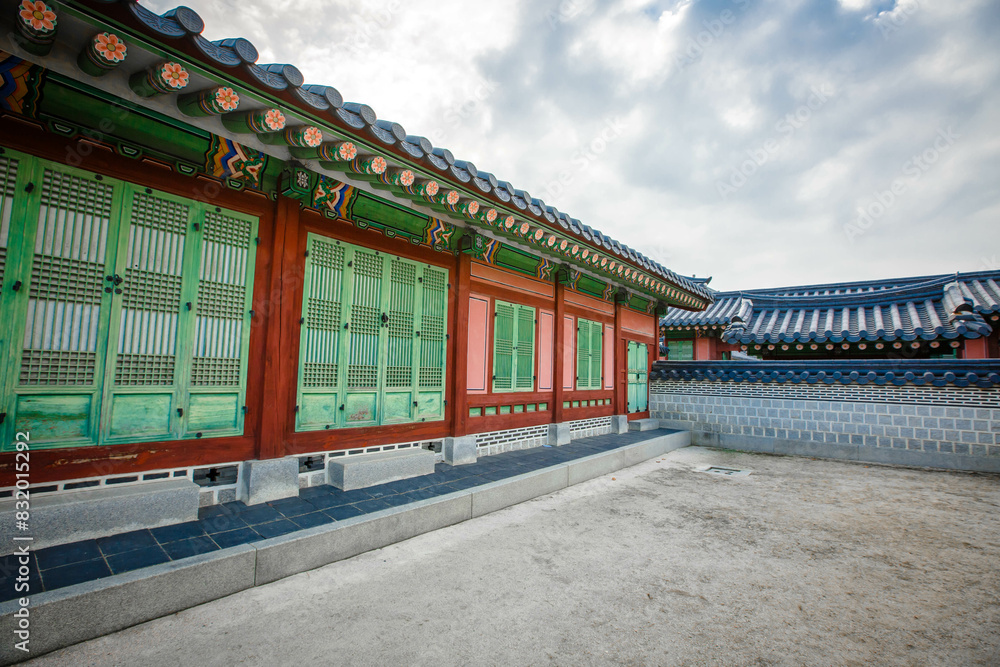 the side the side doors and walls of Gyeongbokgung Palacedoors and walls of Gyeongbokgung Palace