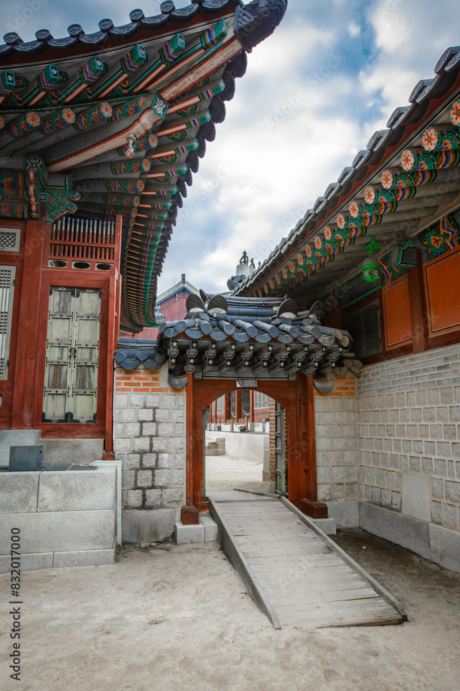 the side doors and walls of Gyeongbokgung Palace