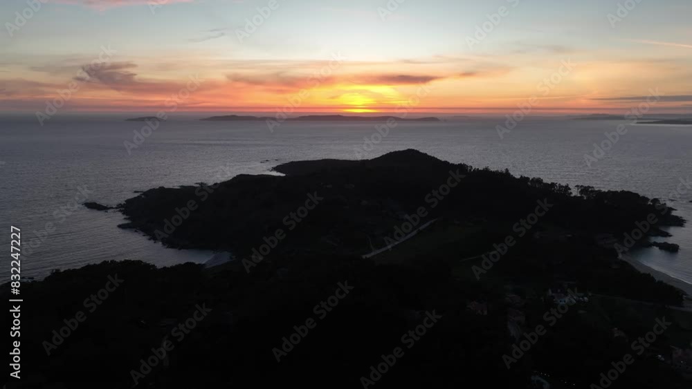 Atardecer con vistas a las Islas Cies desde Cabo Home En Galicia Atardecer con vistas a las Islas Cies desde Cabo Home En Galicia