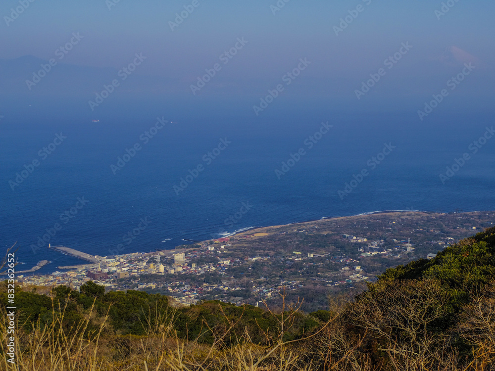 Fototapeta premium 【東京都】伊豆大島・元町港