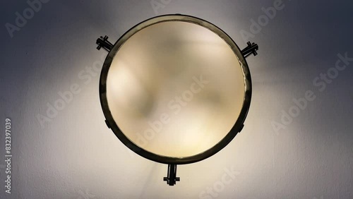 Wall mounted decorated lamp incandescent lights Hz flickering due wrong frame rate photo