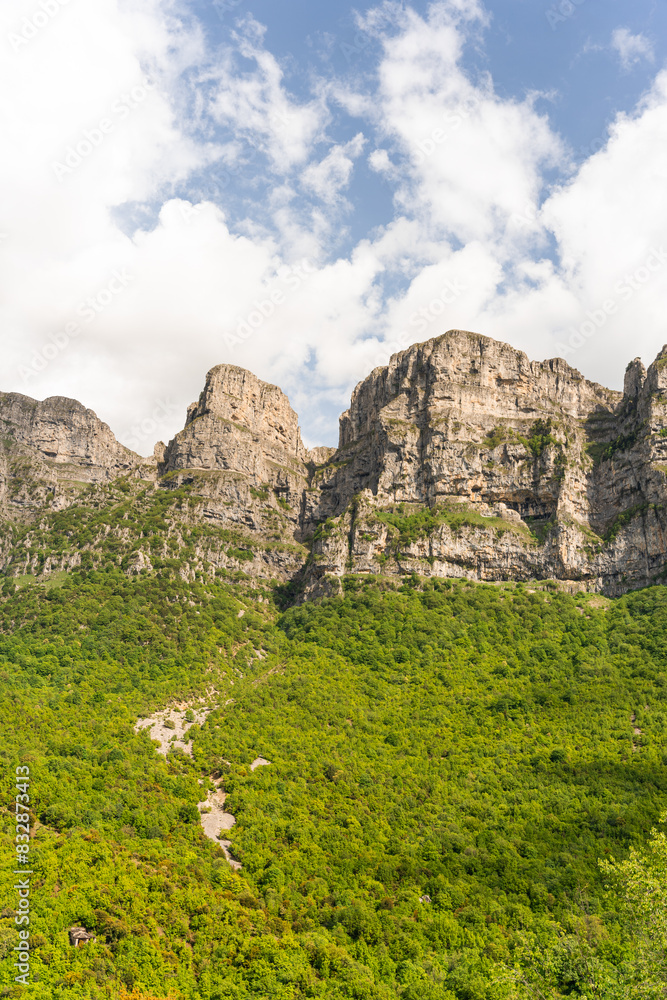 Naklejka premium view of the mountain