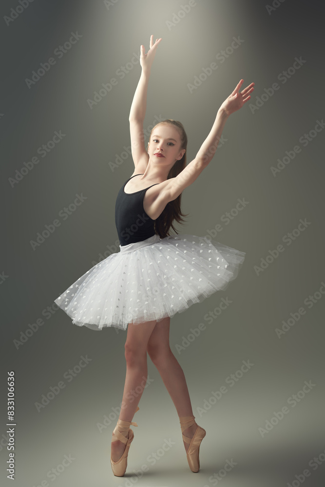 Naklejka premium ballet dancer girl