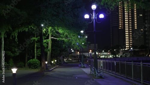 深夜の公園の風景