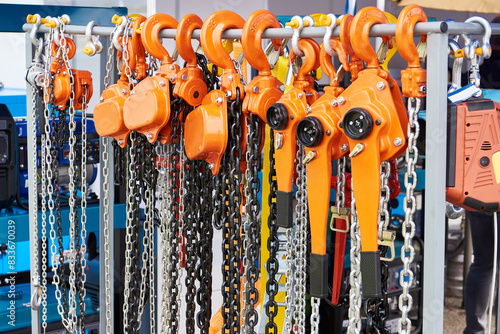 Manual hoisting equipments hook and chain photo