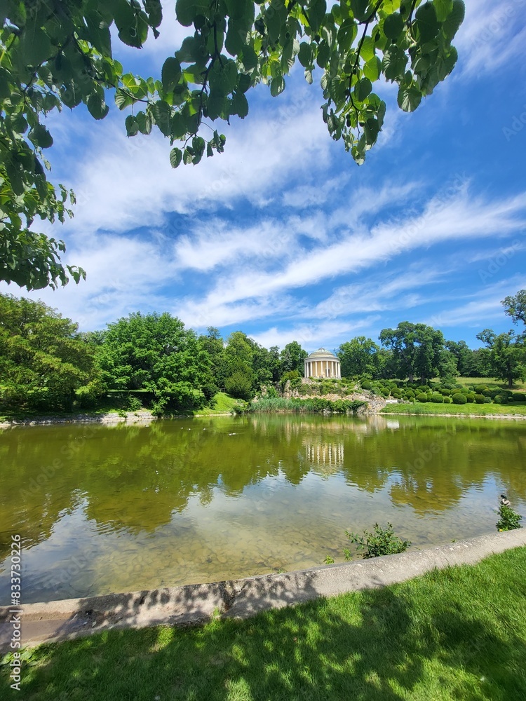 Fototapeta premium lake in the park