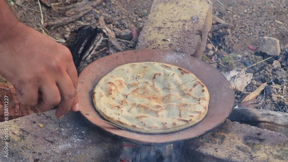 Gujarati traditional sorghum ki roti or pearl millet flat bread. lunch ...