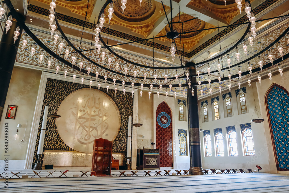 Obraz premium The Katara Mosque, sometimes referred to as the Blue Mosque of Katara, is a very intricate and beautiful mosque which is located in the Katara Cultural Village